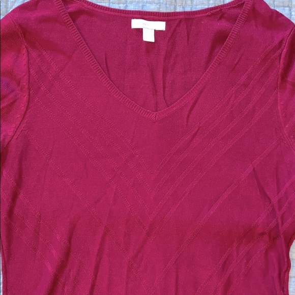 NEW YORK & COMPANY | Pink V-neck Sweater - Picture 3 of 4